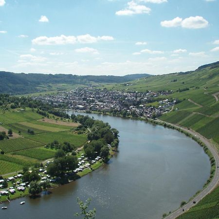 Comfortable Apartment In Ediger Eller Eifel Sankt Aldegund Exterior foto